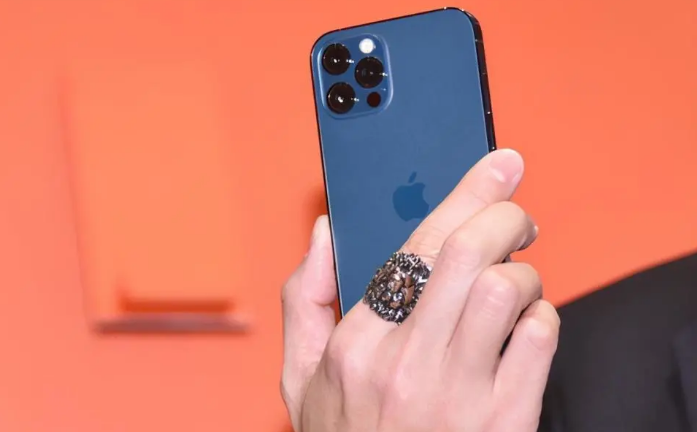 克孜勒苏柯尔克孜苹果手机维修分享iPhone12系列重启方法教程 